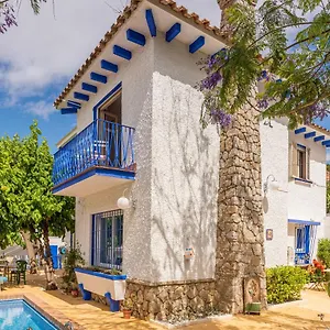 https://blue-castle-malaga-29012.es-andalucia.com