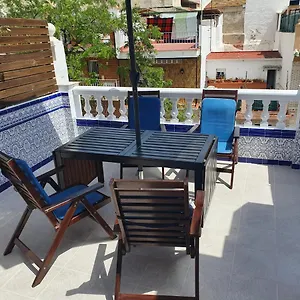 https://townhouse-with-roof-terrace-close-to-the-beach.es-andalucia.com