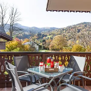 https://apartment-les-huskies-6.hotels-rhonealpes.com